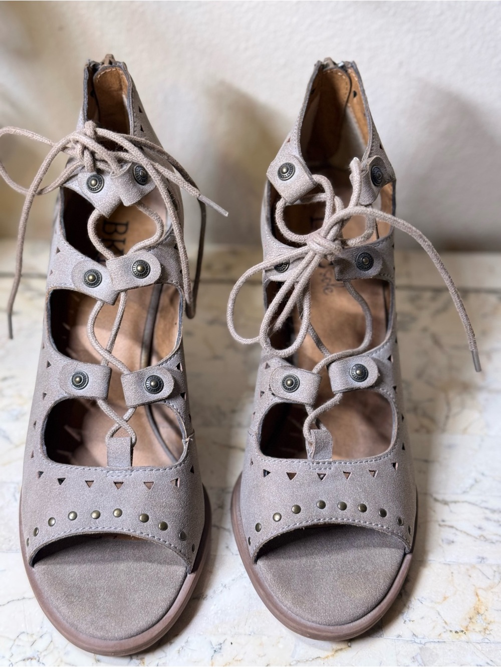 BKE Lace-Up Cutout Peep Toe Sandals - Picture 2 of 9